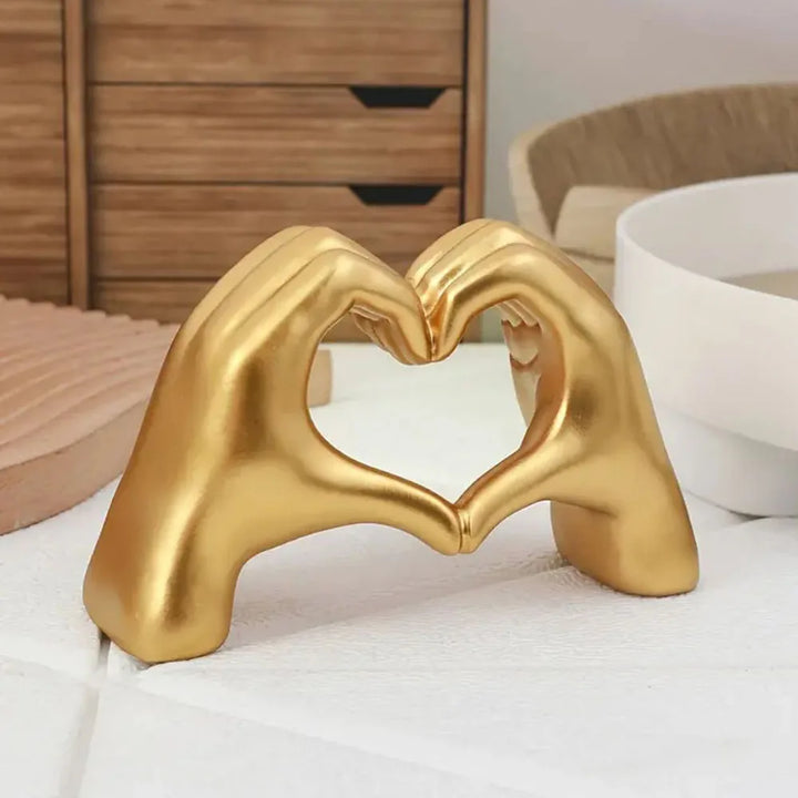 Resin Love Gesture Statues