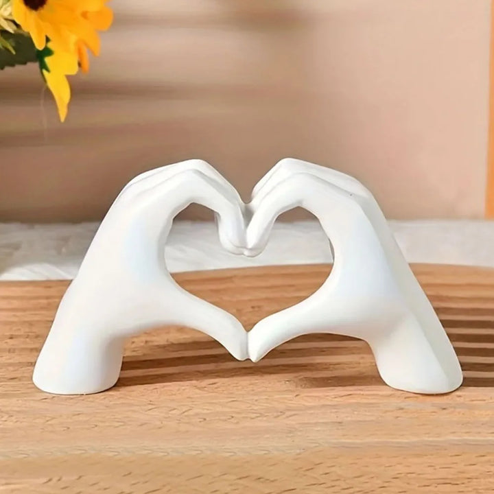 Resin Love Gesture Statues